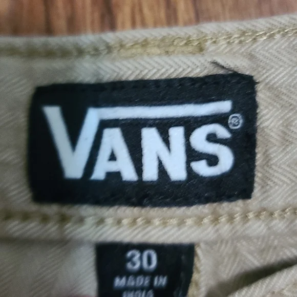 Vans shorts - Picture 2 of 7